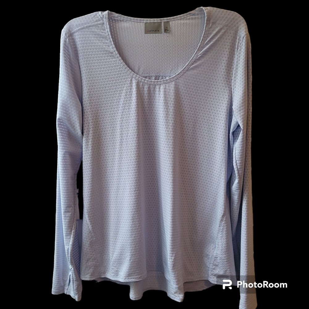 Athleta Chi long sleeve top. Size XL. Light blue